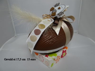 Gevuld ei 17,5cm: 15€